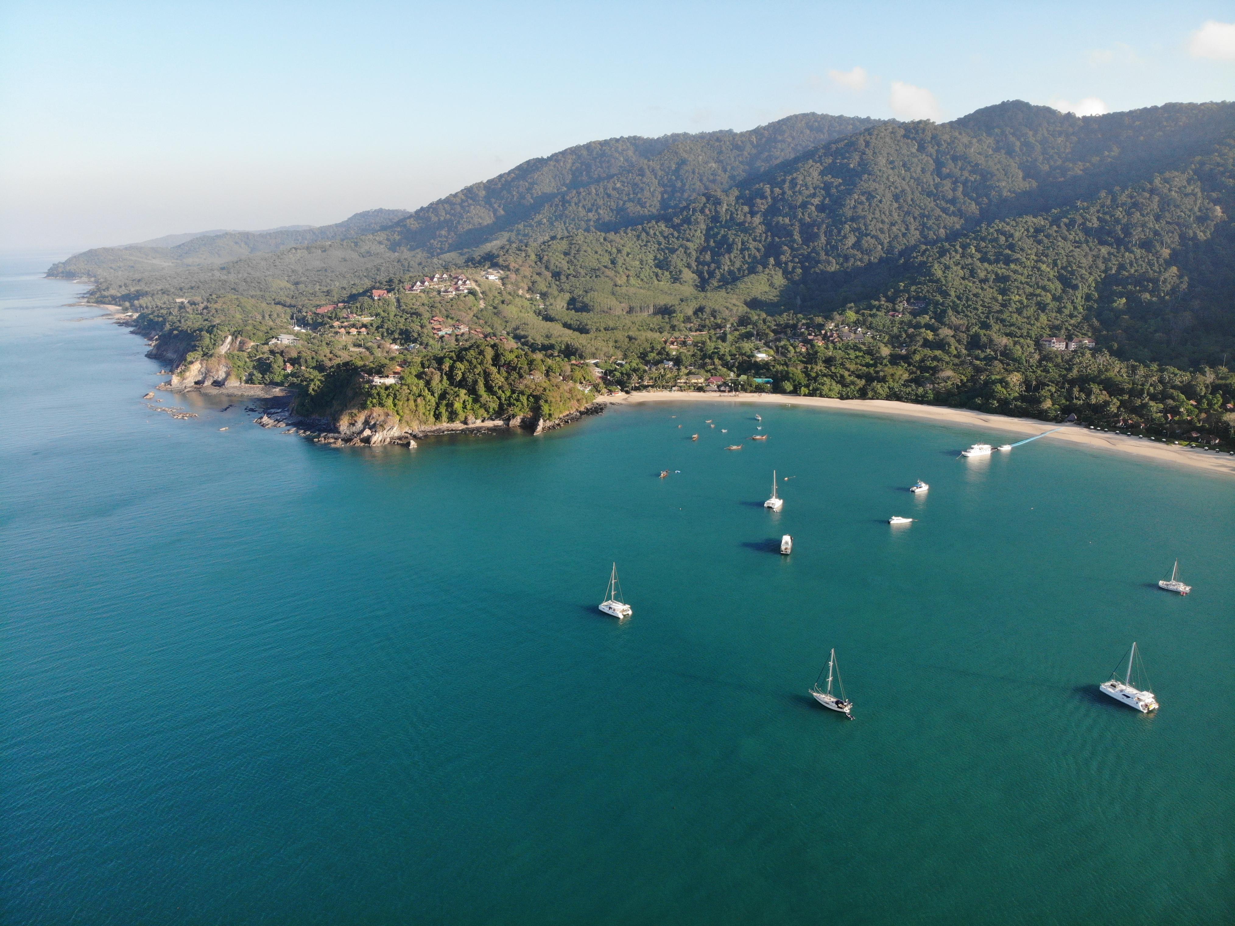 Pimalai Resort&Spa - SHA Extra Plus Ko Lanta Esterno foto Aerial view of the bay